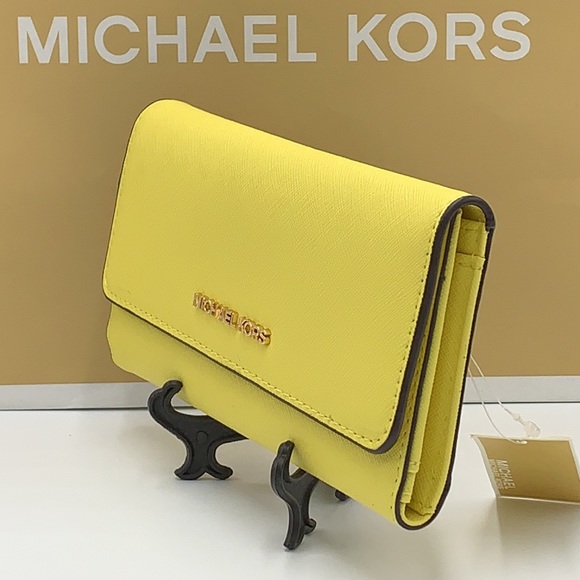 MICHAEL KORS JET SET TRAVEL LARGE TRIFOLD WALLET SUNSHINE COLOR - Picture 6 of 14
